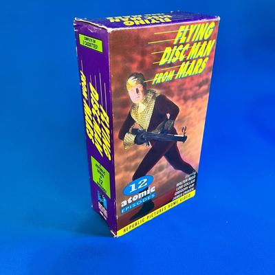 1950 â€œFLYING DISC MAN FROM MARSâ€ SCI-FI MOVIE ON VHS