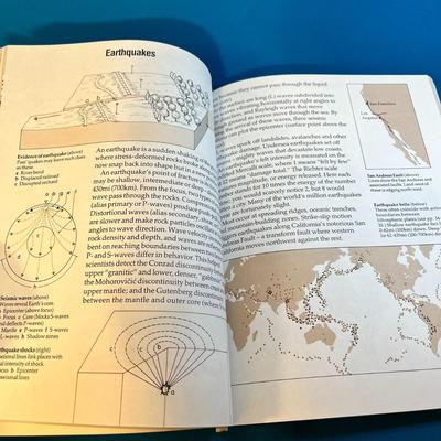 â€œTHE FIELD GUIDE TO GEOLOGYâ€ EXCELLENT BASIC REFERENCE BOOK