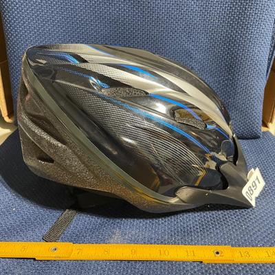Adult bike helmet