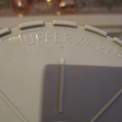 Tupperware/Rubbermaid Pitchers & Corning Ware Coffee Pot - C
