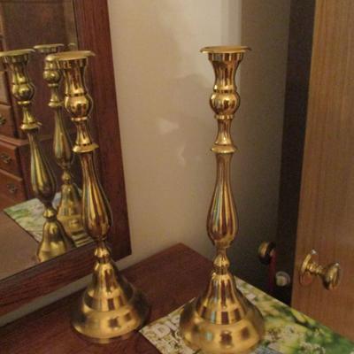 Pair of Matching Brass Candlestick Holders 17