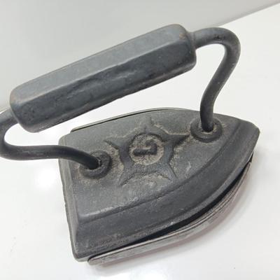 Vintage Antique GENEVA ILL Sad Iron, Flat Iron #7