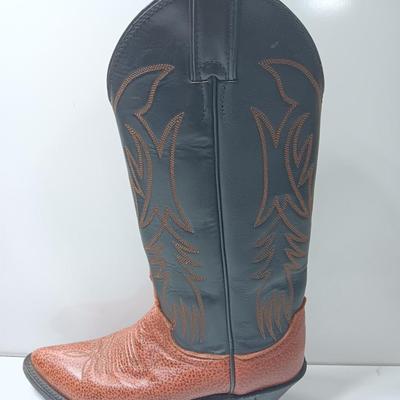 Like New Women's Justin Size 5.5 Western boots with Boot Jack