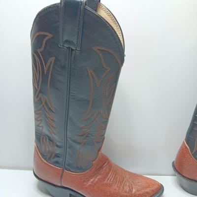 Like New Women's Justin Size 5.5 Western boots with Boot Jack
