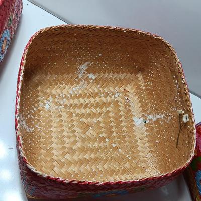 Vintage Nesting Saffron Wicker Baskets with lids