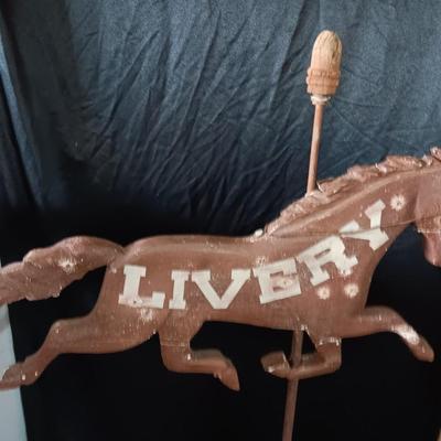 ANTIQUE J. Compratt Stray Horse LIVERY horse