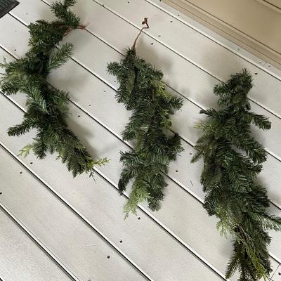G2005 Set of 3 Small 24" Artificial Christmas Garland and one 6' Garland