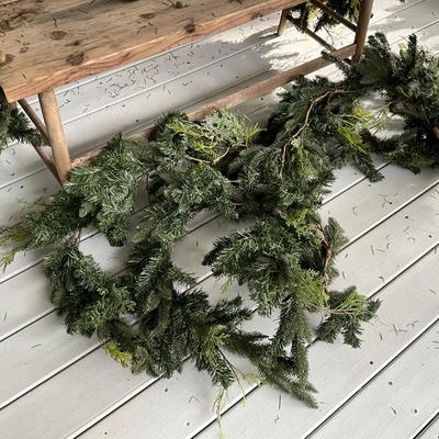 G2008 Set of 4 Artificial 8' Christmas Evergreen /Pine Garland