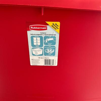G2009 Set of Two Rubbermaid Storage Containers