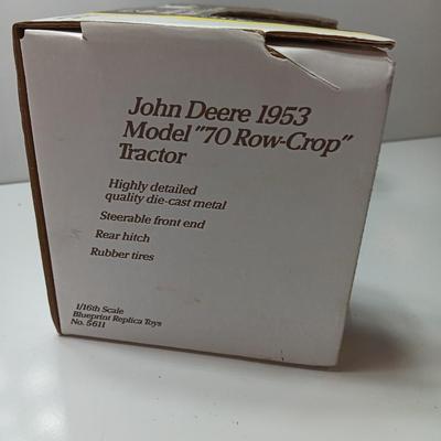 ERTL 1/16 scale Die Cat John Deere 1953 Model '70 Row Crop Tractor