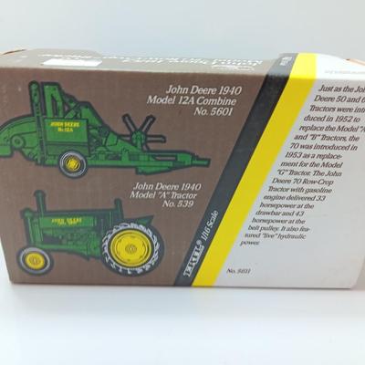ERTL 1/16 scale Die Cat John Deere 1953 Model '70 Row Crop Tractor