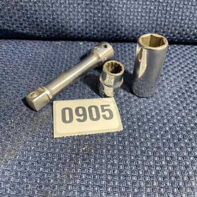 Sockets and extender bar