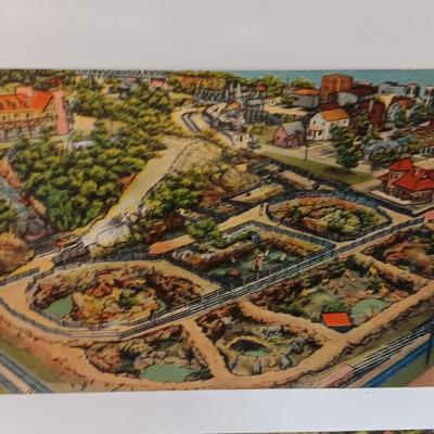 Roadside America Linen post card collection 1940's