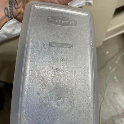 Storage containers
