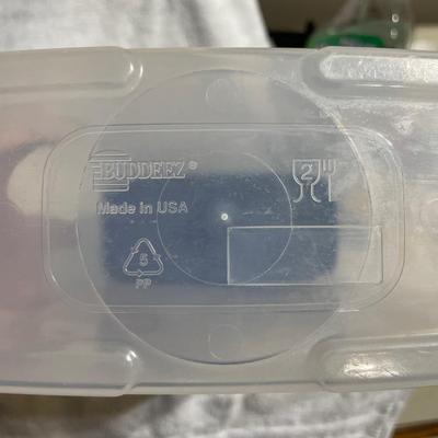 2 storage containers