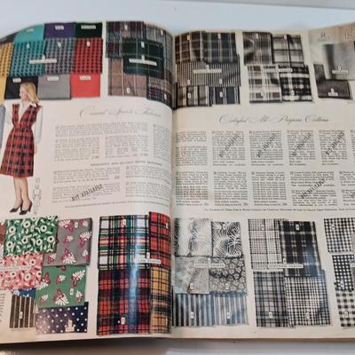 RARE 1944 - 1945 Fall & Winter Montgomery ward - DENVER - catalogue