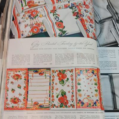 RARE 1944 - 1945 Fall & Winter Montgomery ward - DENVER - catalogue