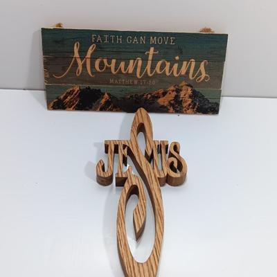 Wooden wall art - wooden Jesus - and Faith can move Mountains. Matthew 17:20