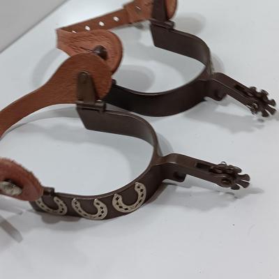 Brown Spurs Men's, Bottle Opener, with Horseshoe Motif with Weaver leather straps LIKE NEW!