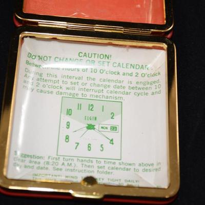 Vintage ELGIN Wind-Up Travel Alarm Clock with Day/Date