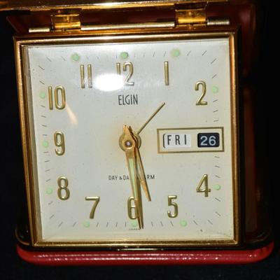 Vintage ELGIN Wind-Up Travel Alarm Clock with Day/Date
