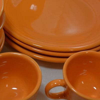 20 Piece "Butterscotch" FIESTA WARE Dinner Setting for 4