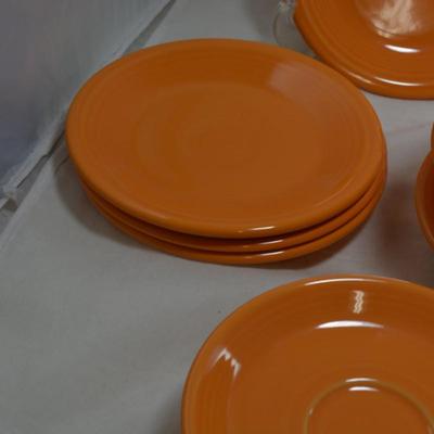 20 Piece "Butterscotch" FIESTA WARE Dinner Setting for 4