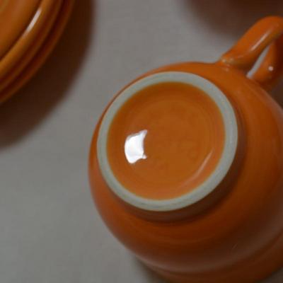 20 Piece "Butterscotch" FIESTA WARE Dinner Setting for 4