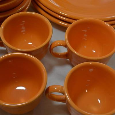 20 Piece "Butterscotch" FIESTA WARE Dinner Setting for 4