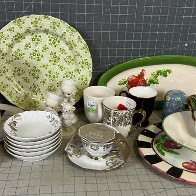 Large Pile of ceramic Items 