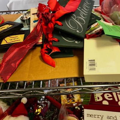 Extra Large Lot of Christmas DÃ©cor items'