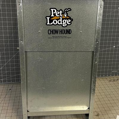 Chow Hound PET LODGE Pet Food Dispenser