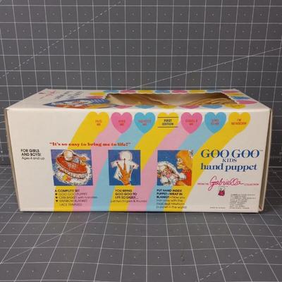 Vintage 1984 Goo Goo Kids Baby Hand Puppet - Gabriella Collections w/ Box