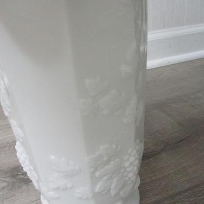 Milk Glass Pitcher Westmoreland - H