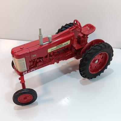 Die Cast Mccormick Farmall Tractor