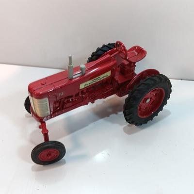 Die Cast Mccormick Farmall Tractor