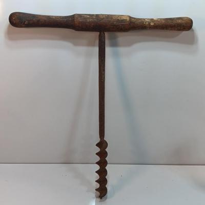 Antique T Handled Hand Wood Drill / Auger Barn Beam