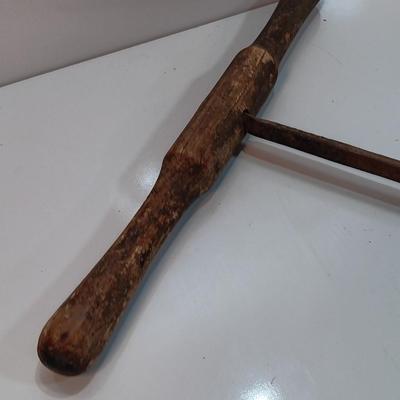 Antique T Handled Hand Wood Drill / Auger Barn Beam