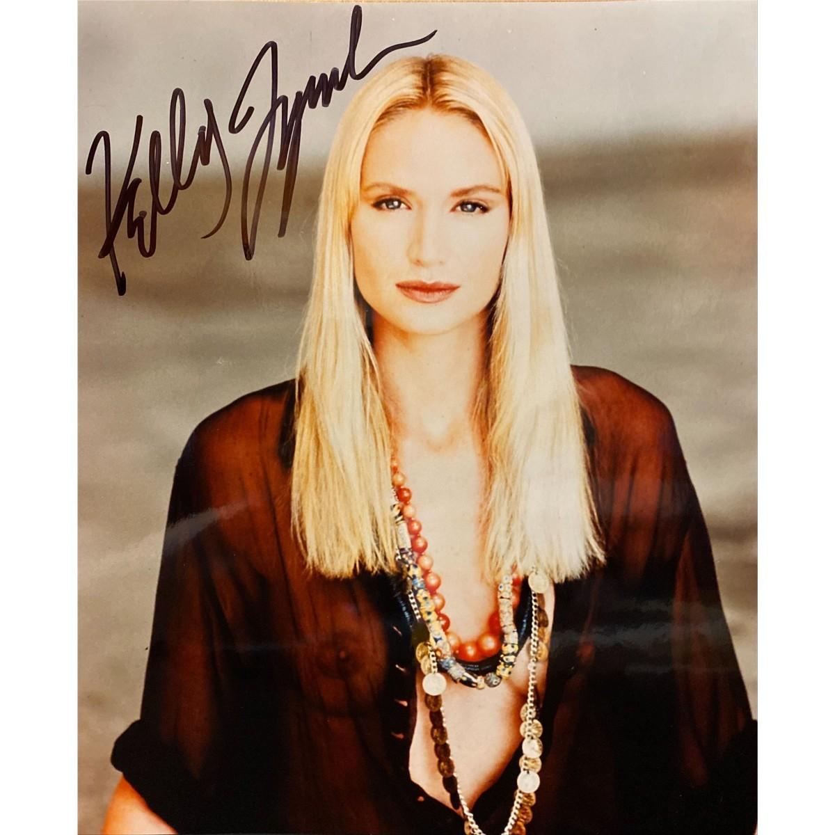 Kelly Lynch Unveiling Her Role In Charlie's Angels And Beyond