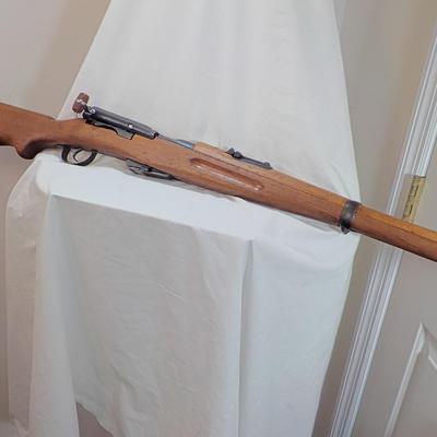 Swiss M1911 Carbine/Schnidt-Rubin 7.54x55 rifle, WW2- est. $800 to $1400.