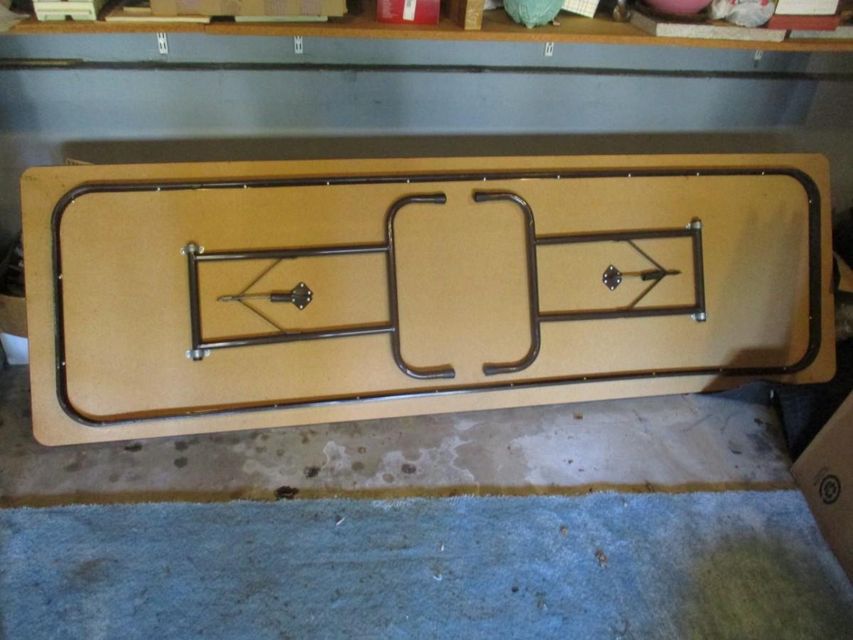 8-foot-folding-table-j-estatesales