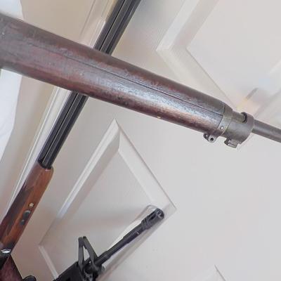 303 British Lee- Enfield no.4 MK1, WW2 rifle. est. $350 to $700.