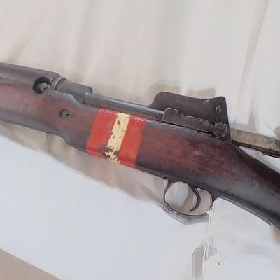 303 British Lee- Enfield no.4 MK1, WW2 rifle. est. $350 to $700.