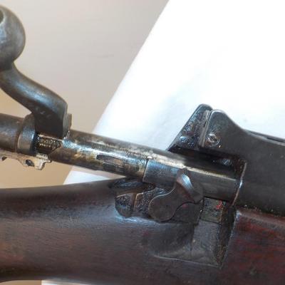 303 British Lee- Enfield no.4 MK1, WW2 rifle. est. $350 to $700.