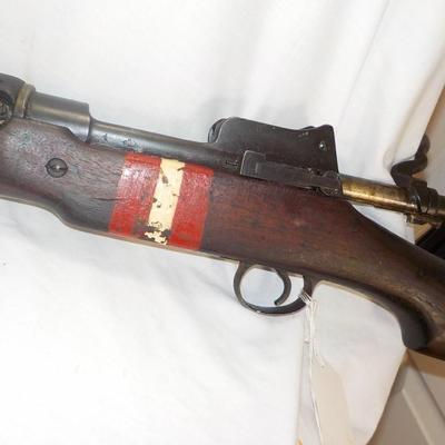 303 British Lee- Enfield no.4 MK1, WW2 rifle. est. $350 to $700.