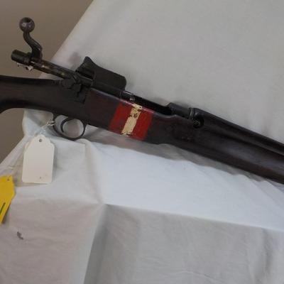 303 British Lee- Enfield no.4 MK1, WW2 rifle. est. $350 to $700.