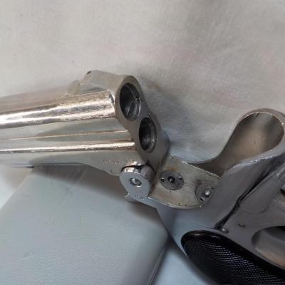 Frontier Arms Derringer 2 shot , 38 special. single action. est. $150 to $400.;