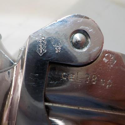 Frontier Arms Derringer 2 shot , 38 special. single action. est. $150 to $400.;
