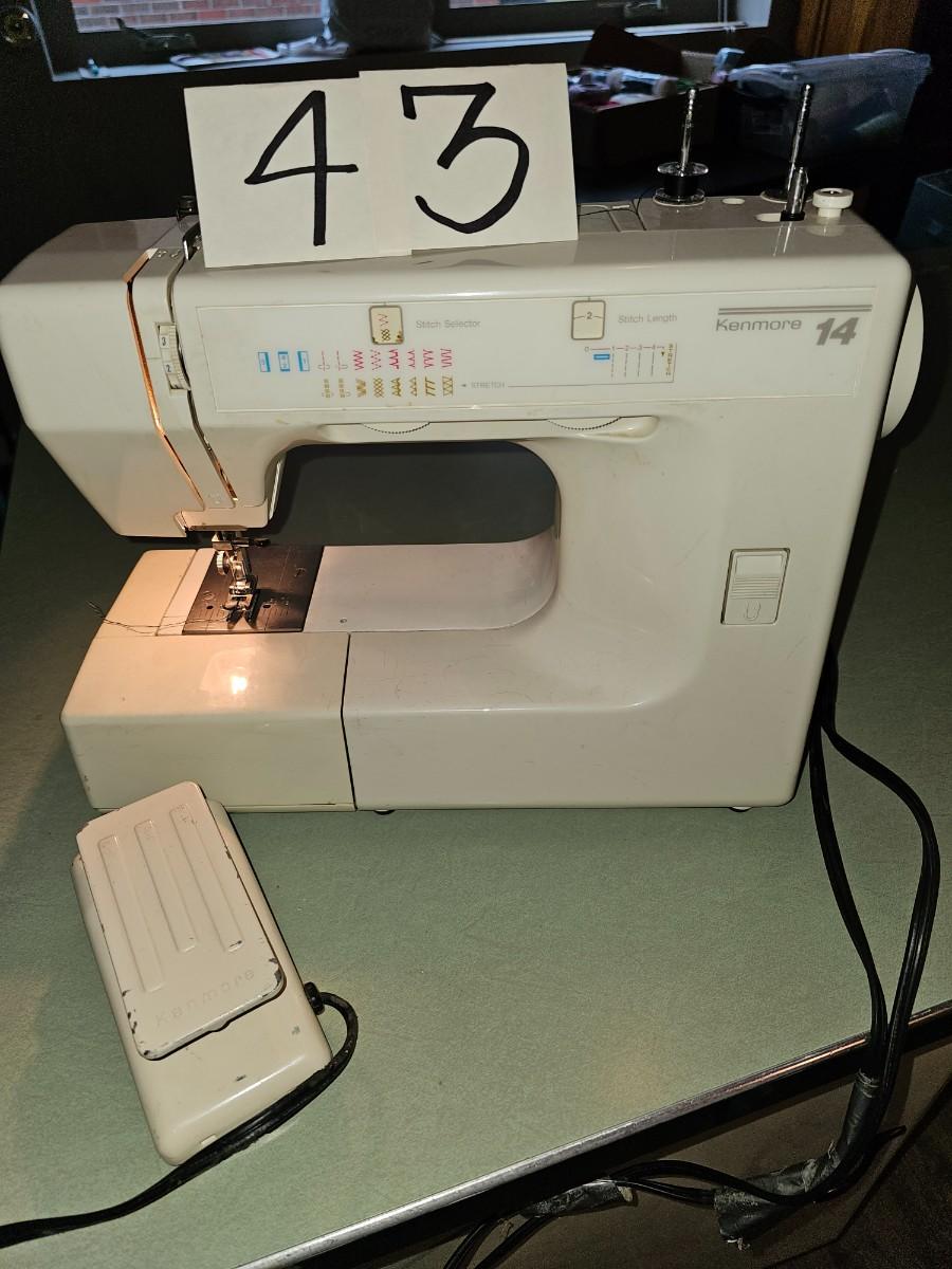 Kenmore 14 Sewing machine runs
