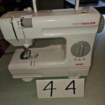 Tiny tailor - runs